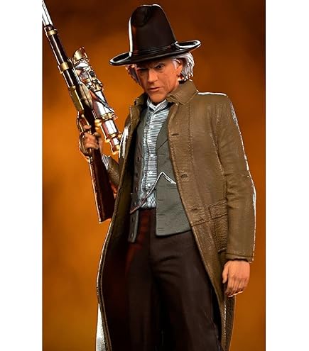 Amazon.com: Iron Studios Statue Marty McFly - Back to The